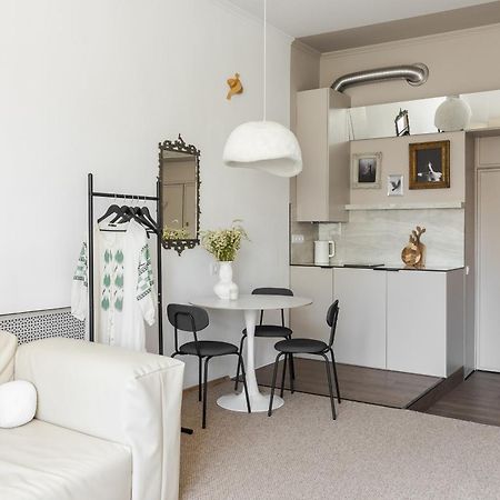 Netflix And Chill Lägenhet Lviv Exteriör bild